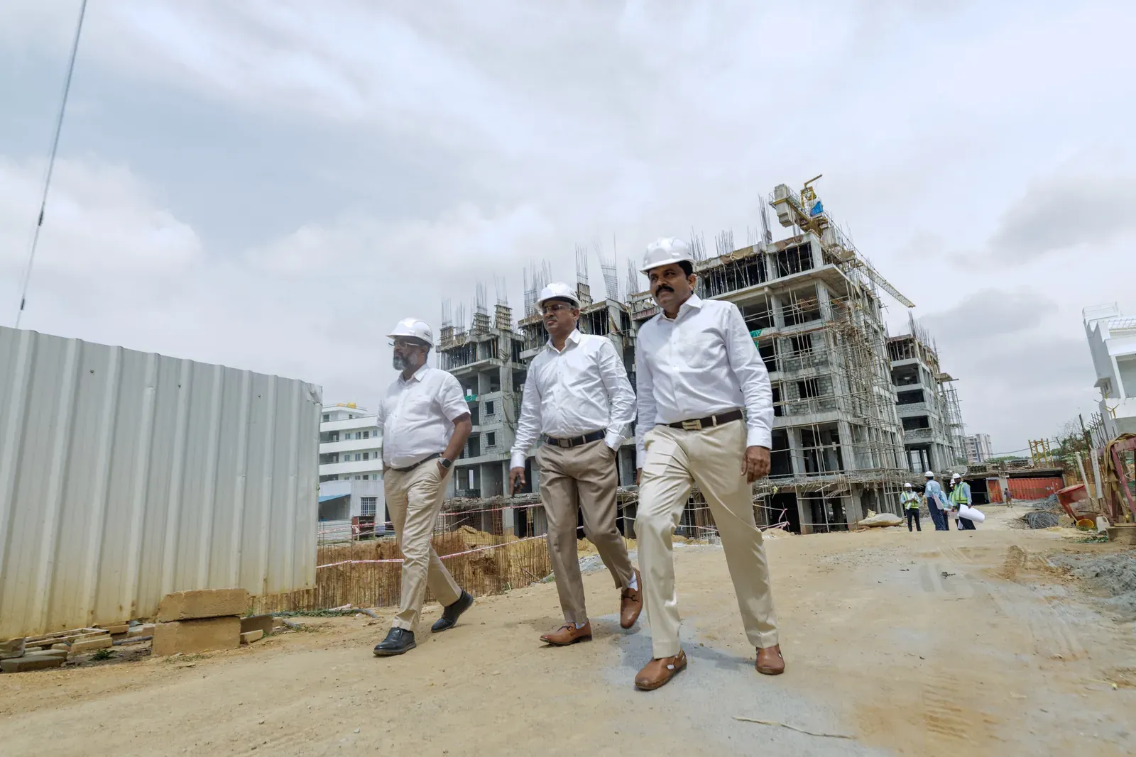 Mythri Builders contemporary residential architecture with tropical landscaping in Bengaluru